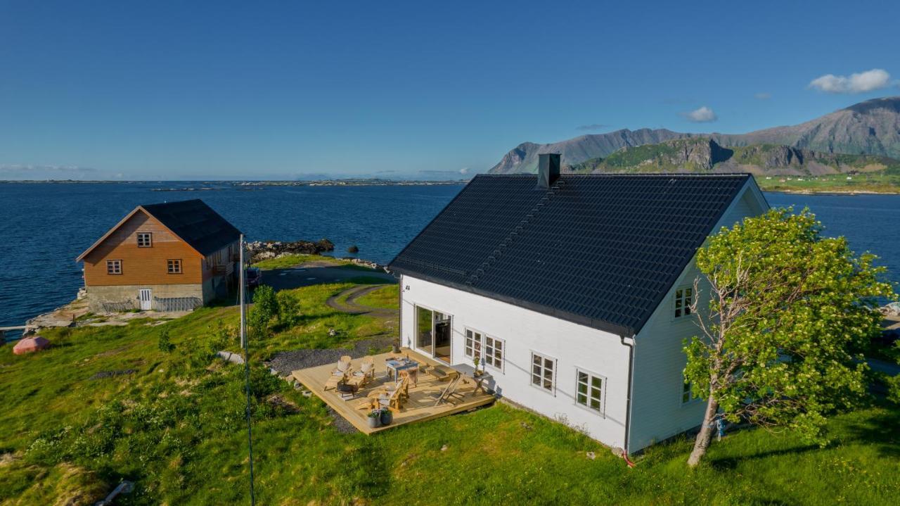 Villa Borgvag - A Unique Seafront Villa In The Heart Of Lofoten Bostad Luaran gambar