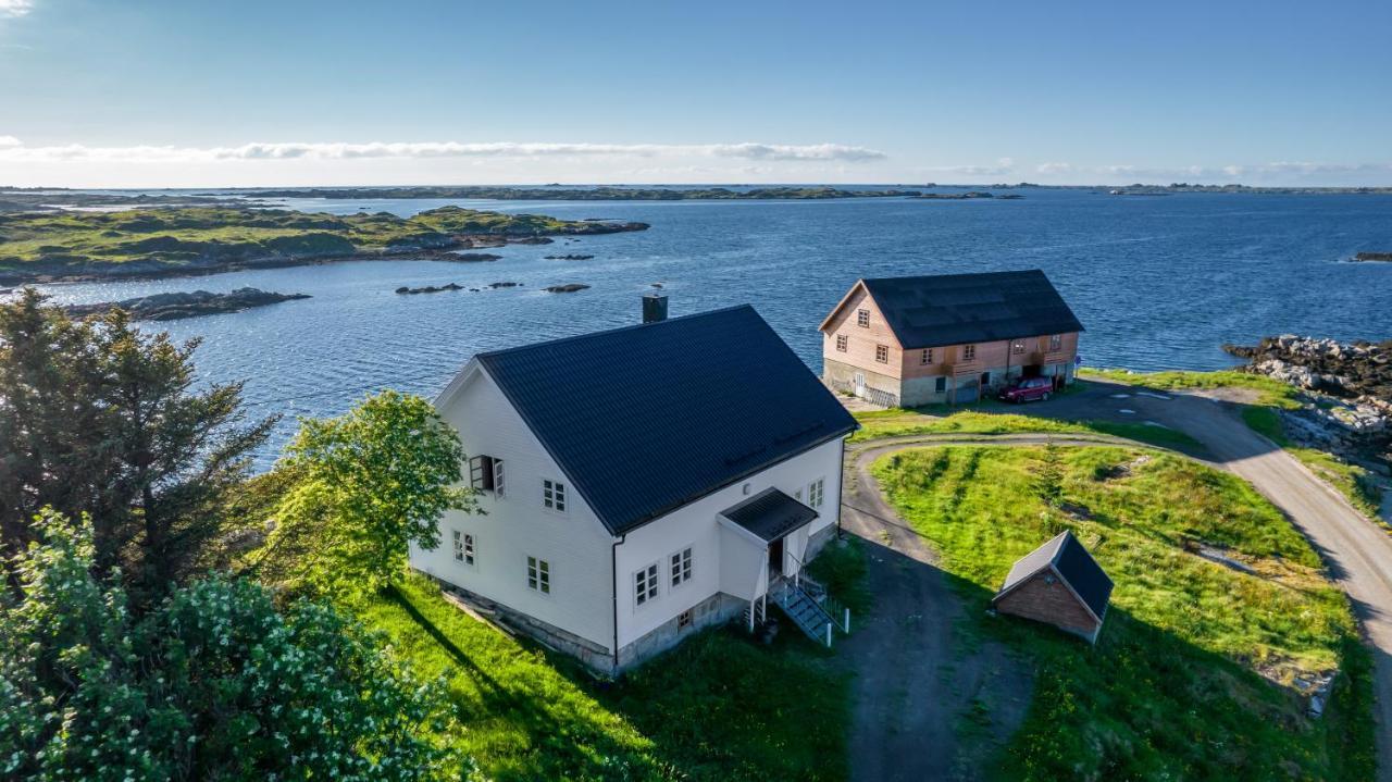 Villa Borgvag - A Unique Seafront Villa In The Heart Of Lofoten Bostad Luaran gambar