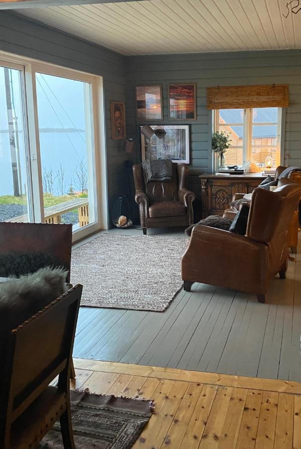 Villa Borgvag - A Unique Seafront Villa In The Heart Of Lofoten Bostad Luaran gambar