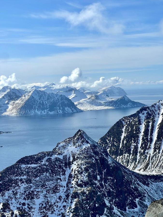 Villa Borgvag - A Unique Seafront Villa In The Heart Of Lofoten Bostad Luaran gambar