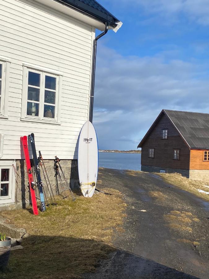Villa Borgvag - A Unique Seafront Villa In The Heart Of Lofoten Bostad Luaran gambar