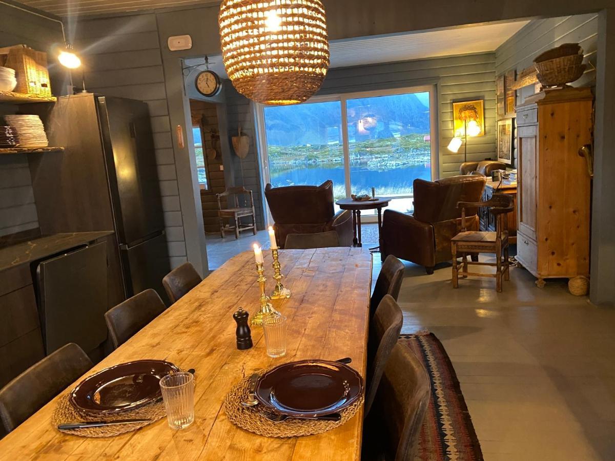 Villa Borgvag - A Unique Seafront Villa In The Heart Of Lofoten Bostad Luaran gambar