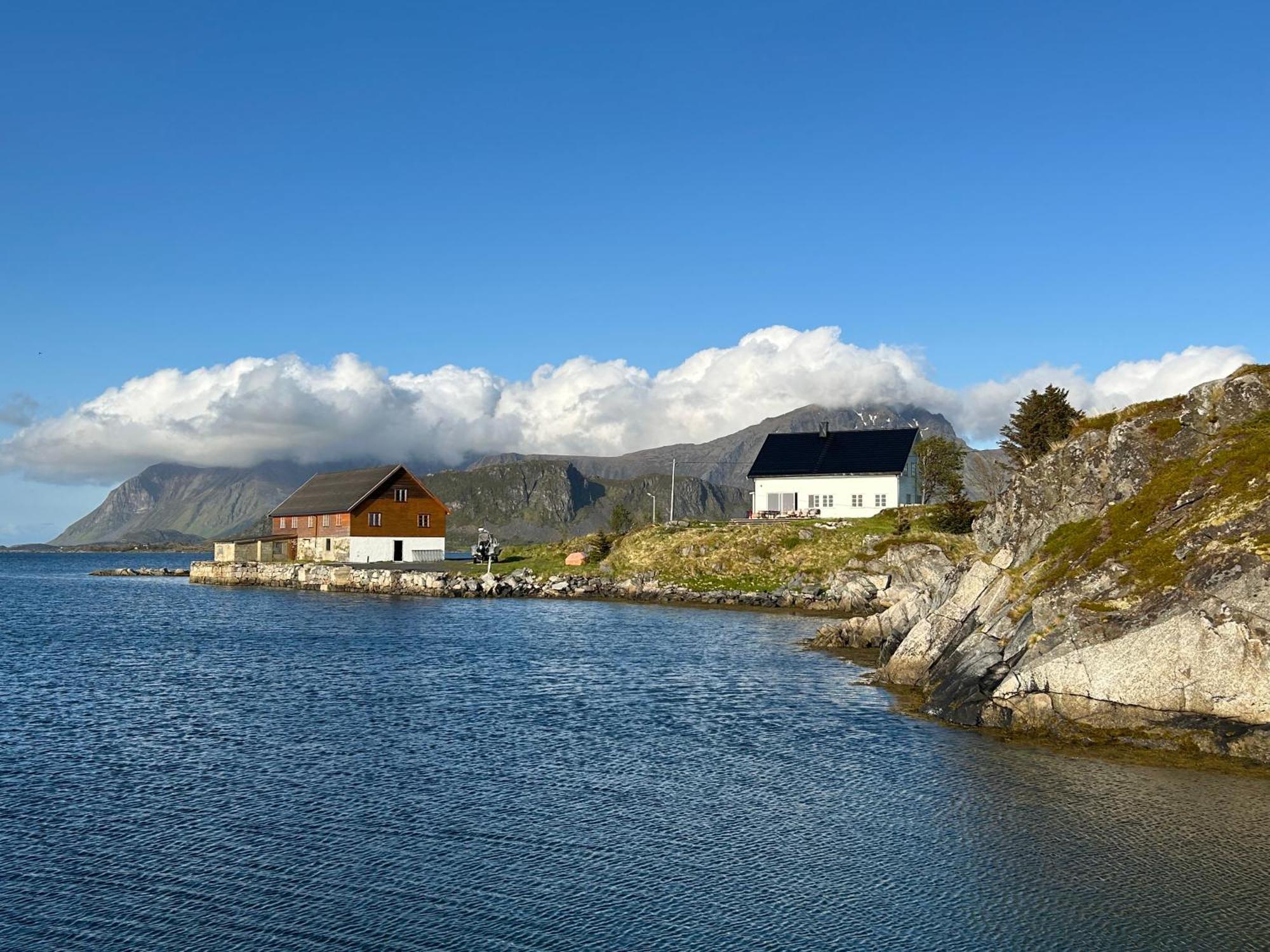 Villa Borgvag - A Unique Seafront Villa In The Heart Of Lofoten Bostad Luaran gambar